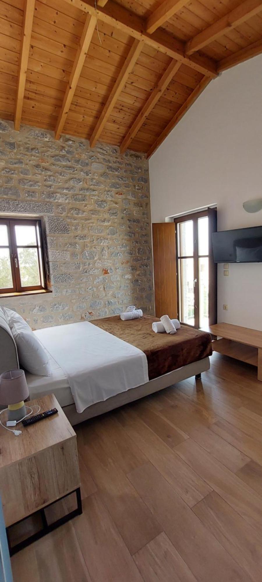 Koukouri Suites Areopoli Ngoại thất bức ảnh