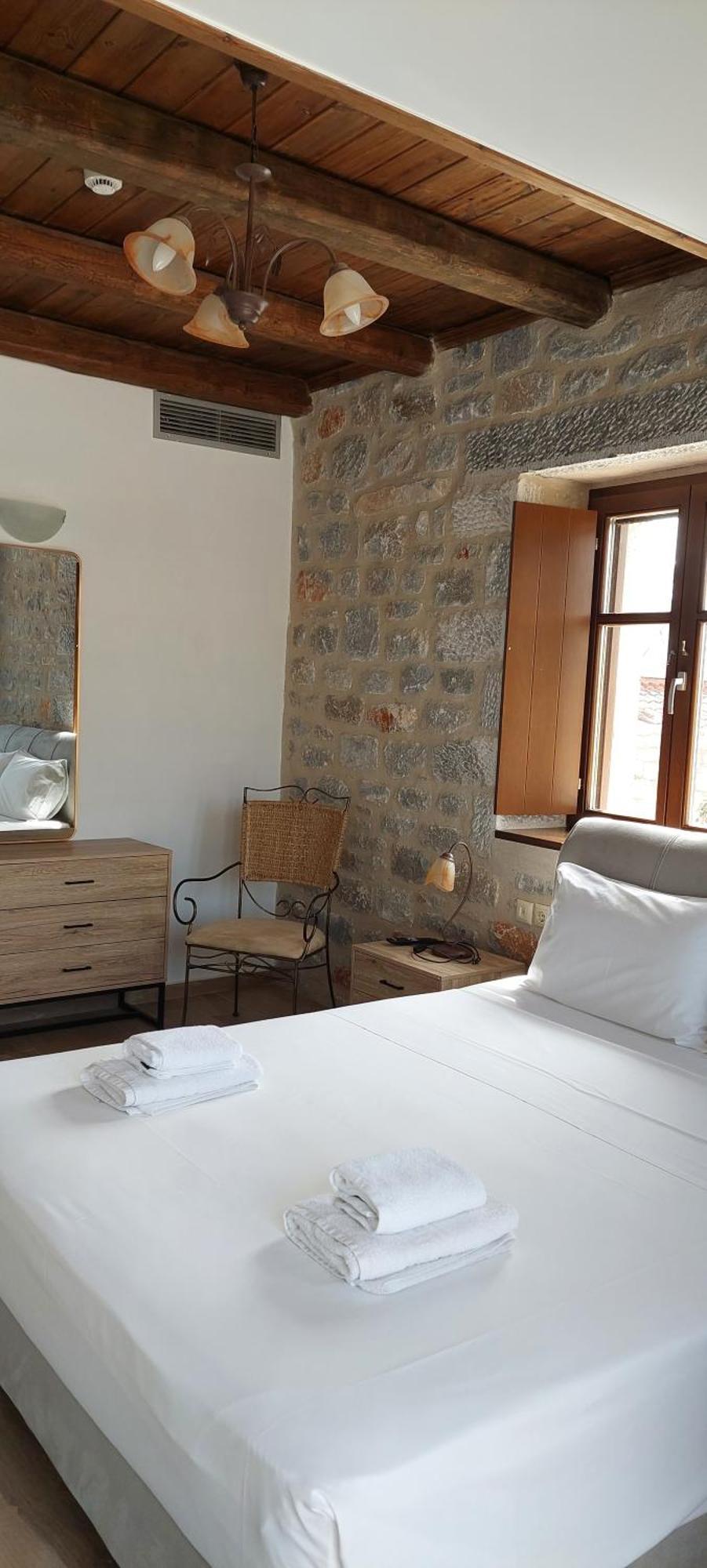 Koukouri Suites Areopoli Ngoại thất bức ảnh