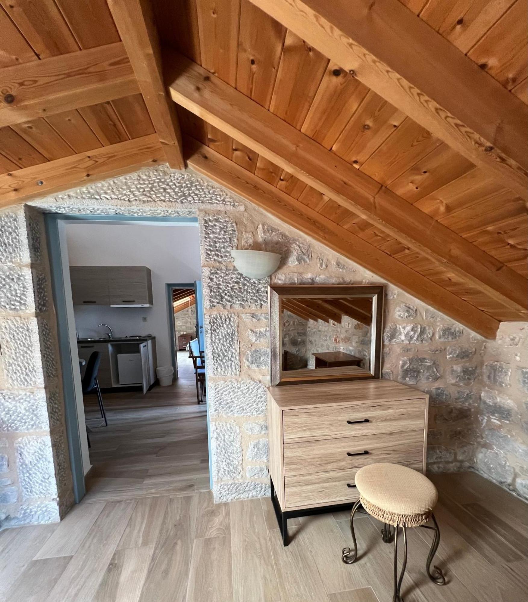 Koukouri Suites Areopoli Ngoại thất bức ảnh
