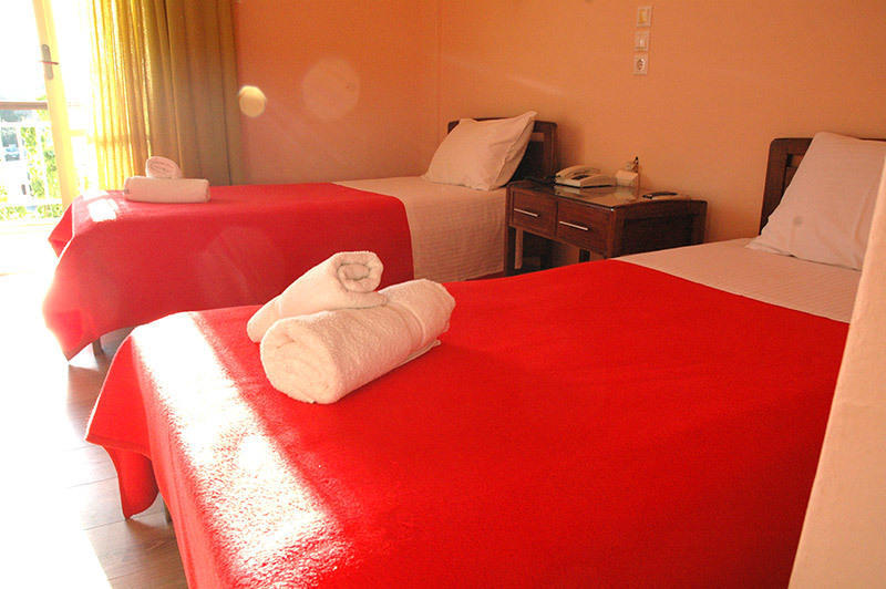 Koukouri Suites Areopoli Phòng bức ảnh